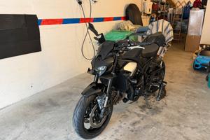 Kawsaki z900 performace 2025