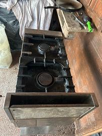 Cucina industriale in acciaio