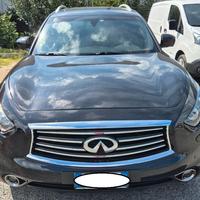 Infiniti QX70 3.0 diesel V6 AT S Premium