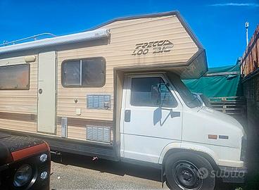 Camper.  Arca freccia 400