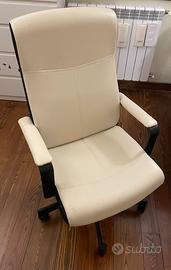 Poltrona girevole beige