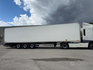 Semirimorchio furgonato Fruehauf anno 2012