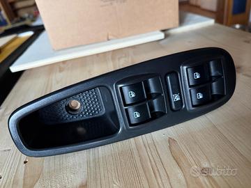 Pulsantiera lato guidatore Fiat 500L