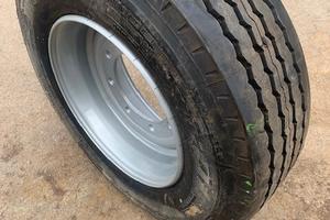 Ruota Piena 285/ 70 R 19.5 Pirelli