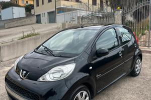 Peugeot 107 1.0 68 cv adatta neo