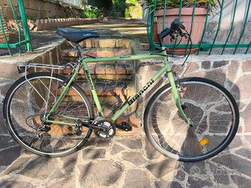 Mountain bike ibrida 