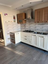 Cucina Creo Kitchens by Lube con elettrodomestici.