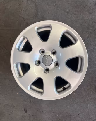 1 Cerchio in Lega 15" Originali Audi A4 (5x112 - 