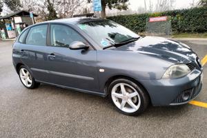 Seat Ibiza 1.4 GPL neo patetati come nuova