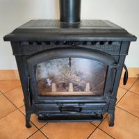Stufa a legna in ghisa Nordica Isotta