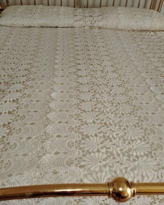 Coperta Matrimoniale 260x260 in Pizzo Macramè Ecrù
