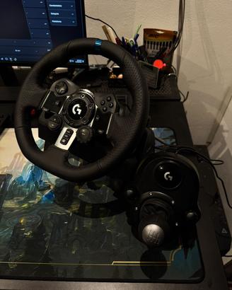 logitech G923 TRUEFORCE + cambio driving force
