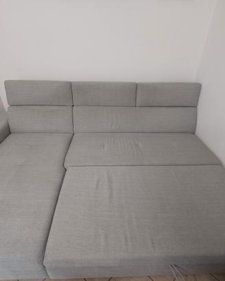 DIVANO LETTO CON PENISOLA CONTENITORE 