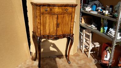 mobile stile settecento 