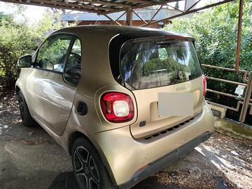 Smart elettrica con batteria nuova