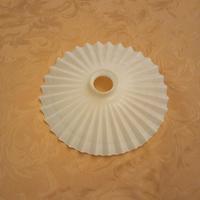 cappello porta lampada a sospensione in opalina 