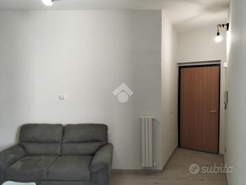 MONOLOCALE A AVELLINO