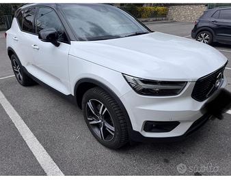 Volvo XC40 D3 AWD R-Design Full Optional