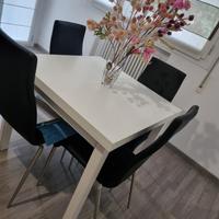 tavolo in legno bianco opaco 90x90 aperto 90x180