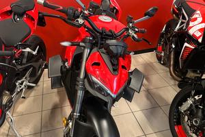 Ducati Streetfighter V2