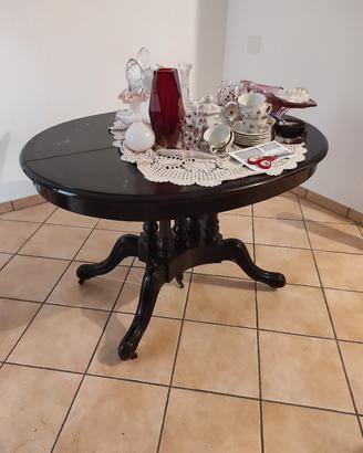 Tavolo antico
