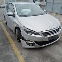 Peugeot 308 2018 Demolita - Per Ricambi