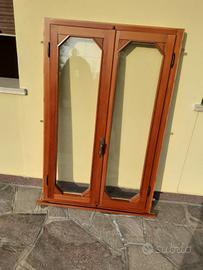 Finestre in legno Douglas con vetrocamera.