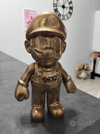 Super Mario Gold Dior Street Art 