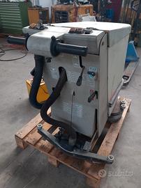 spazzatrice lavasciuga a batteria