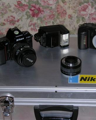 Nikon Macchine fotografiche analogiche