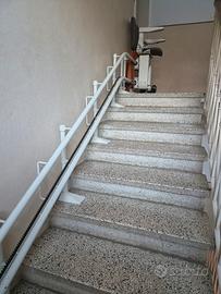 montascale per due rampe L. 14 mt ca