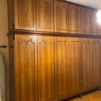 Armadio a 6 ante in noce