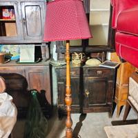 vecchia lampada a colonna