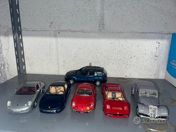 Lotto modellini Ferrari-Porsche-Bmw-Reanault 1/24