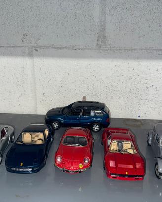 Lotto modellini Ferrari-Porsche-Bmw-Reanault 1/24
