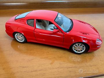 Maserati 3200 GT (1998) - Bburago 1/18 Rosso