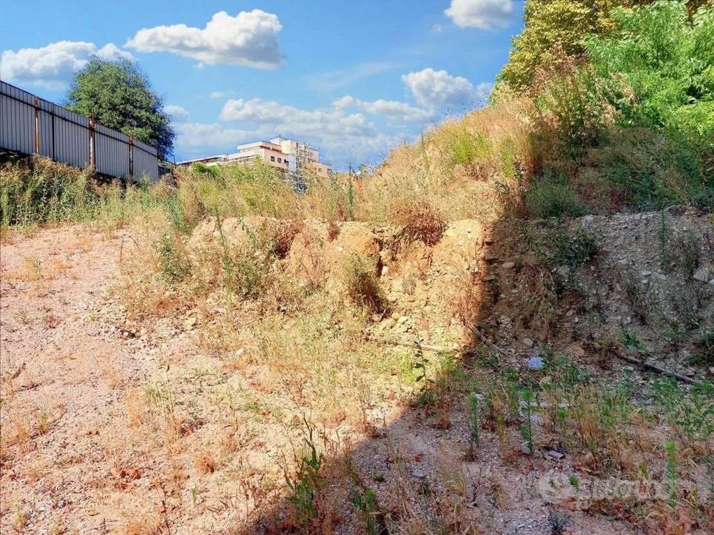 Immobile in asta di 2700 m² a Perugia - Vista 3