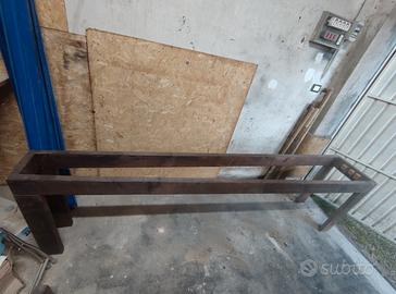 Supporto per batteria di aceto balsamico