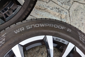 Gomme invernali NOKIAN con ruote in lega