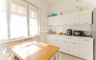 3 LOCALI DI 90MQ CON GIARDINO PRIVATO DI 250MQ -