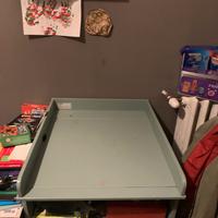  fasciatoio +armadio+ tavolino Ikea 2 sedie