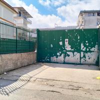 Area parcheggio 1000 mq coperto