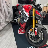Ducati streetfighter v4s