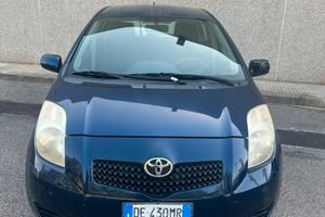 Toyota yaris 2 serie