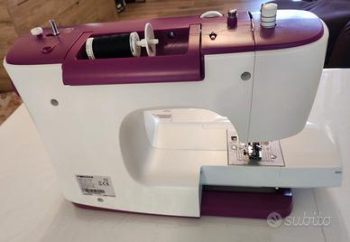 Macchina per cucire elettronica Necchi