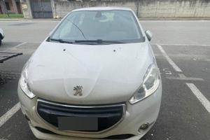 PEUGEOT 208 ANNO 2015