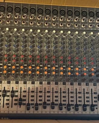 Mixer Behringer SX3242FX