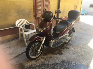 Beverly 200