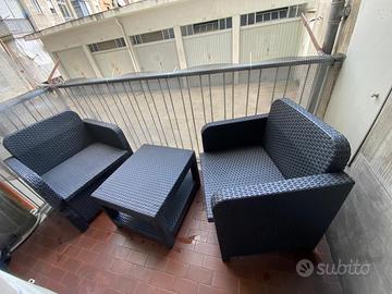 set da giardino tenuto molto bene!!!