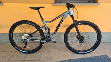 Giant Stance 2 / (PRE-ORDINE)